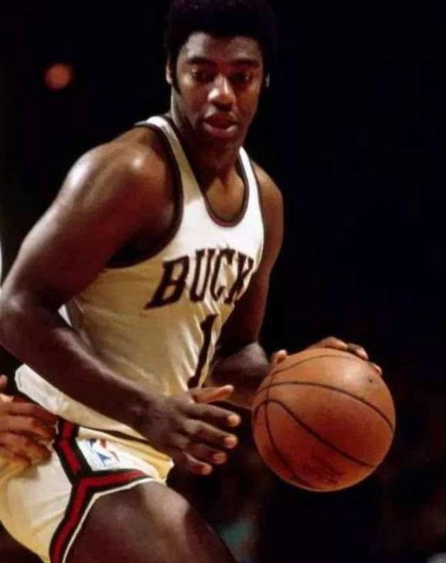 弱侧补防又 弱侧补防又