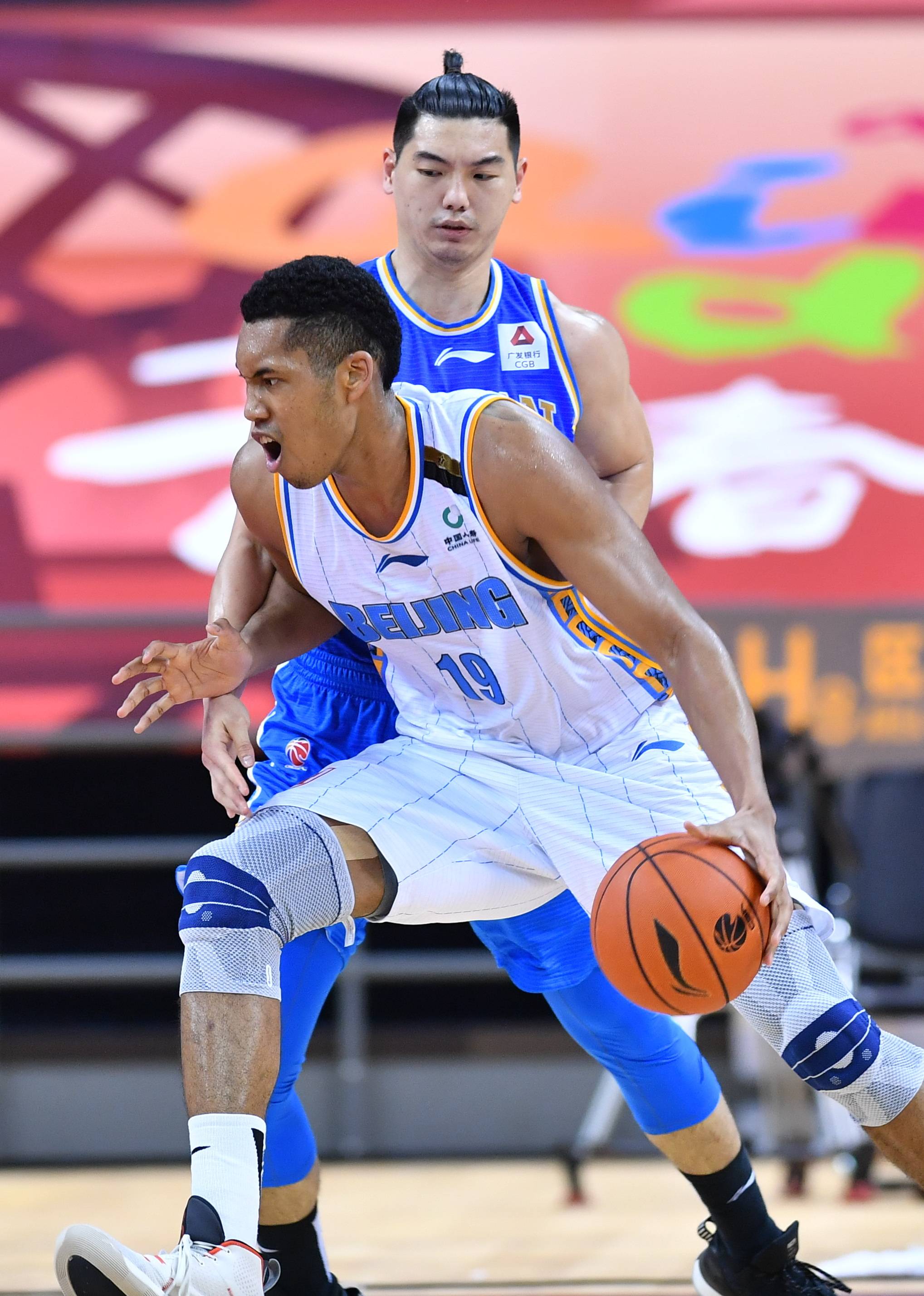 与普通战术 与普通战术